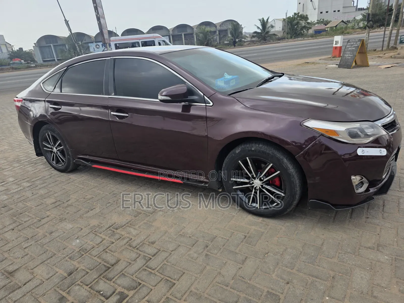 Toyota Avalon XLE 4dr Sedan (3.5L 6cyl 6A) 2015 Maroon