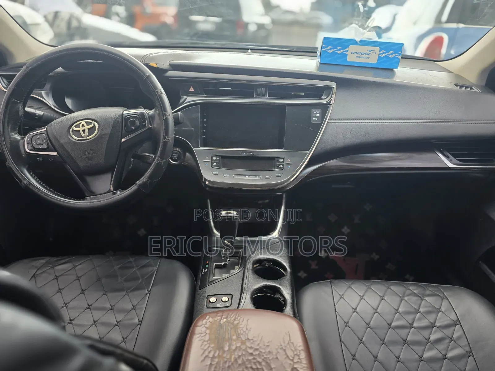 Toyota Avalon XLE 4dr Sedan (3.5L 6cyl 6A) 2015 Maroon