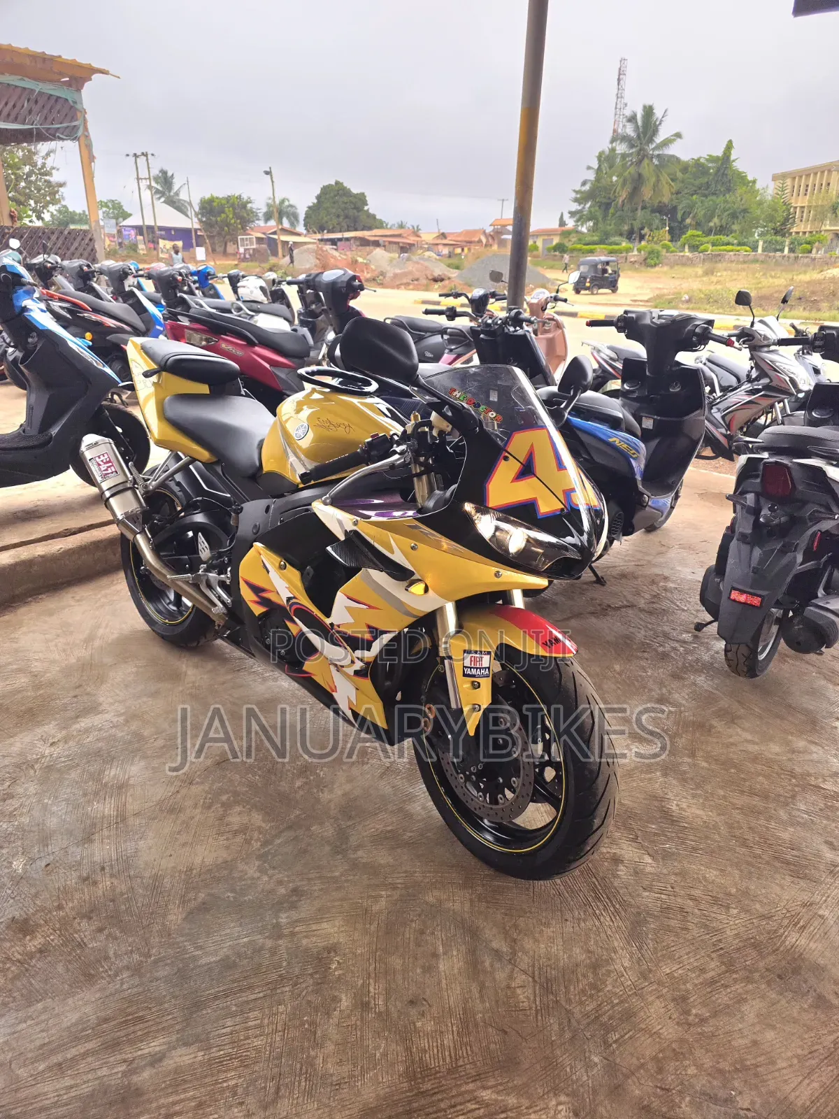 Yamaha R6 2018 Yellow