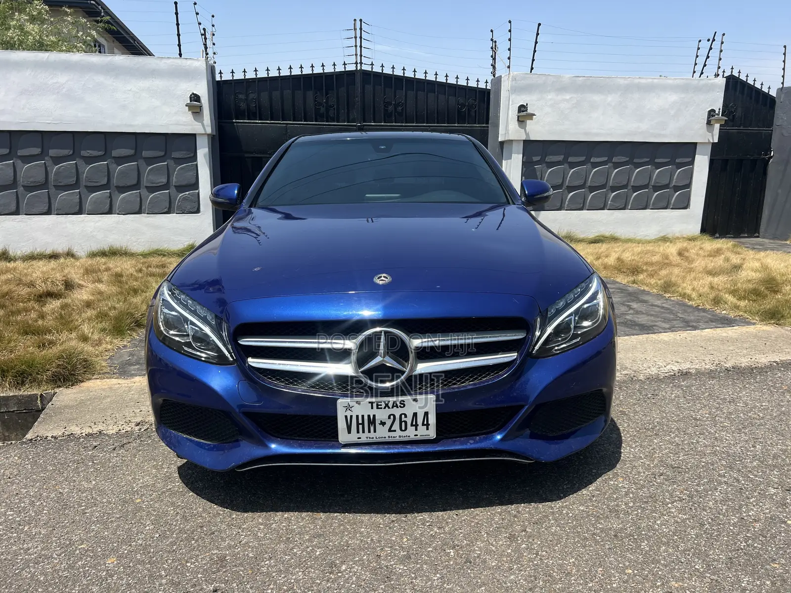 Mercedes-Benz C300 2018 Blue