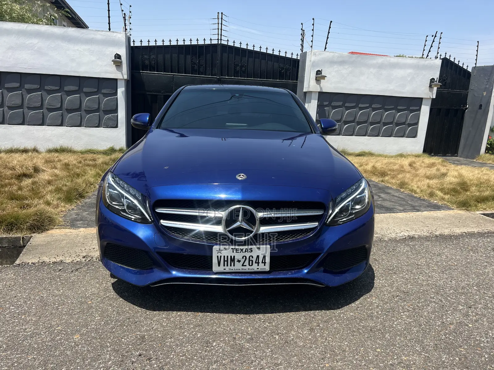 Mercedes-Benz C300 2018 Blue