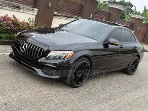 Mercedes-Benz C300 Base Sedan RWD (2.0L 4cyl 7A) 2017 Black