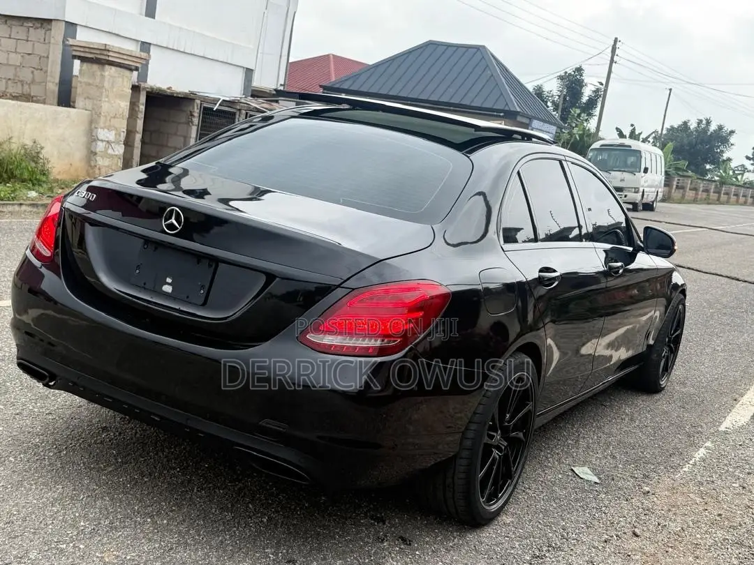 Mercedes-Benz C300 Base Sedan RWD (2.0L 4cyl 7A) 2017 Black