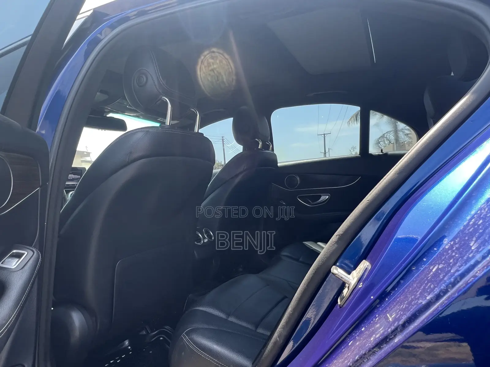 Mercedes-Benz C300 2018 Blue
