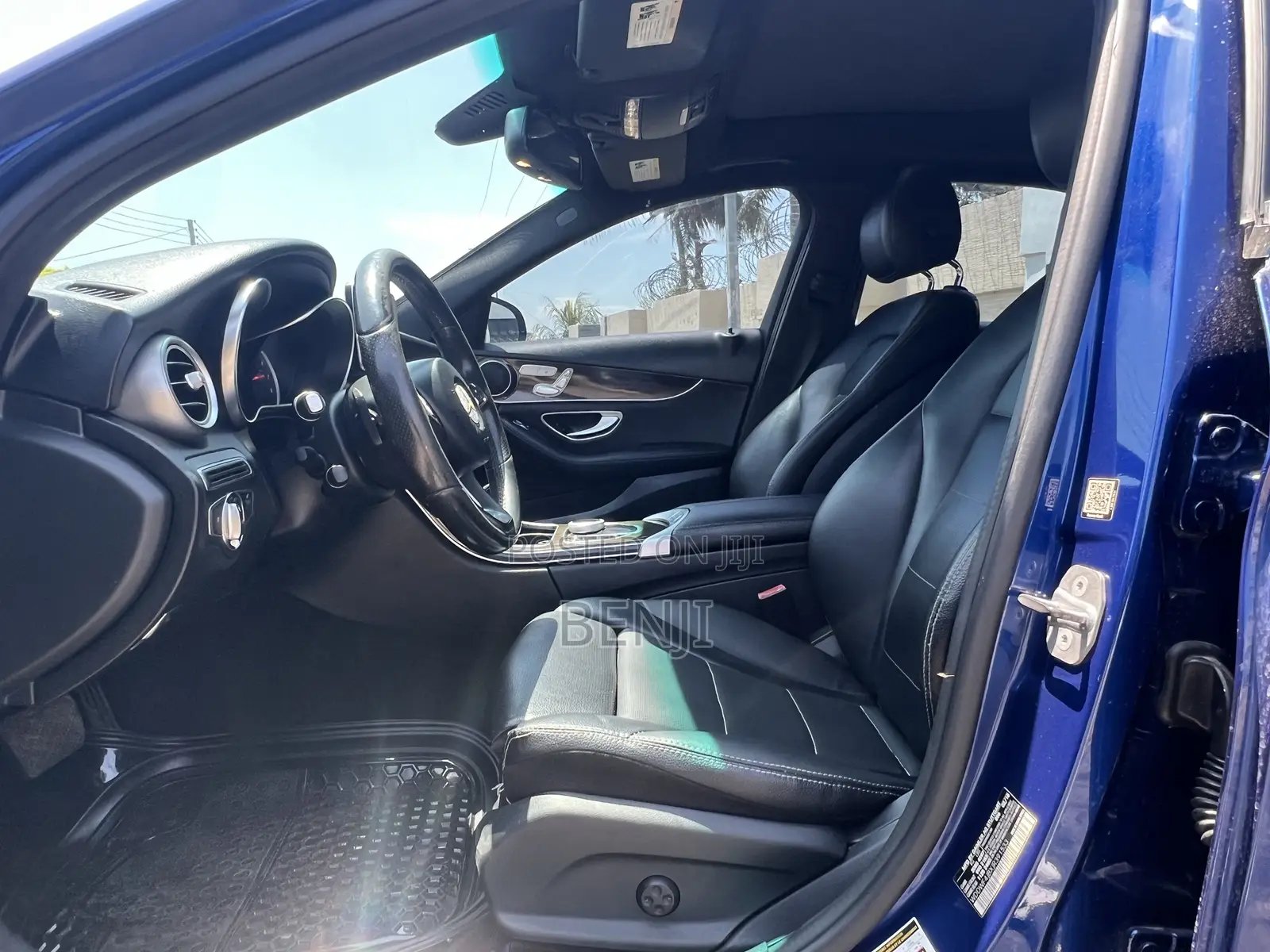 Mercedes-Benz C300 2018 Blue