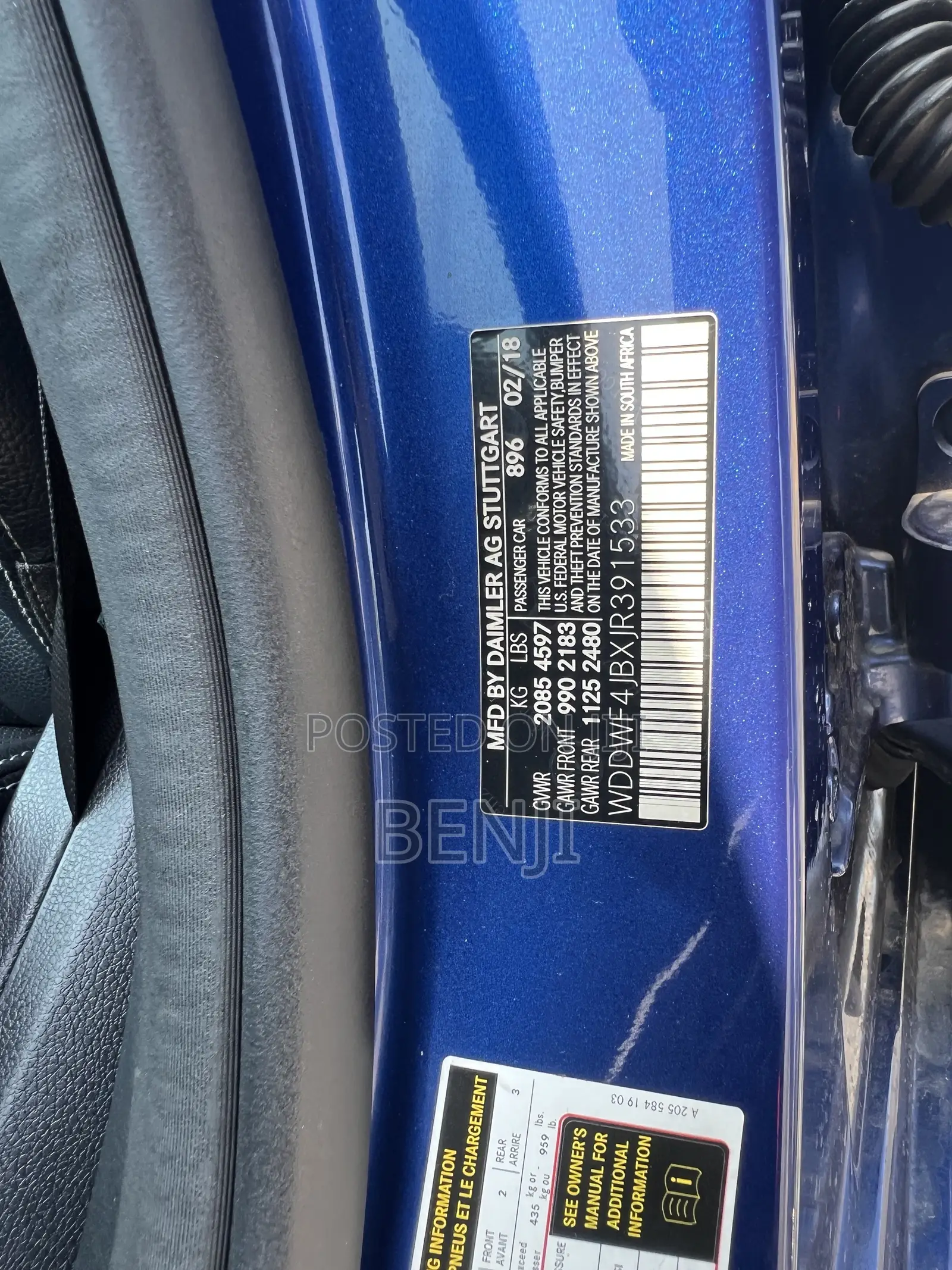Mercedes-Benz C300 2018 Blue
