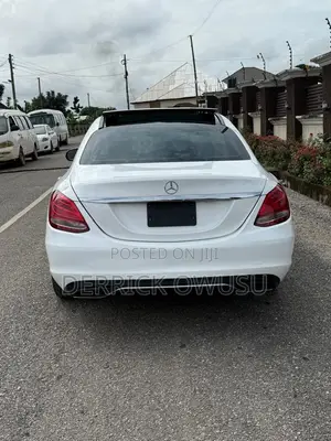 Mercedes-Benz C300 Base 4dr RWD Sedan (2.0L 4cyl 7A) 2015 White