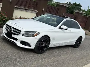 Mercedes-Benz C300 Base 4dr RWD Sedan (2.0L 4cyl 7A) 2015 White