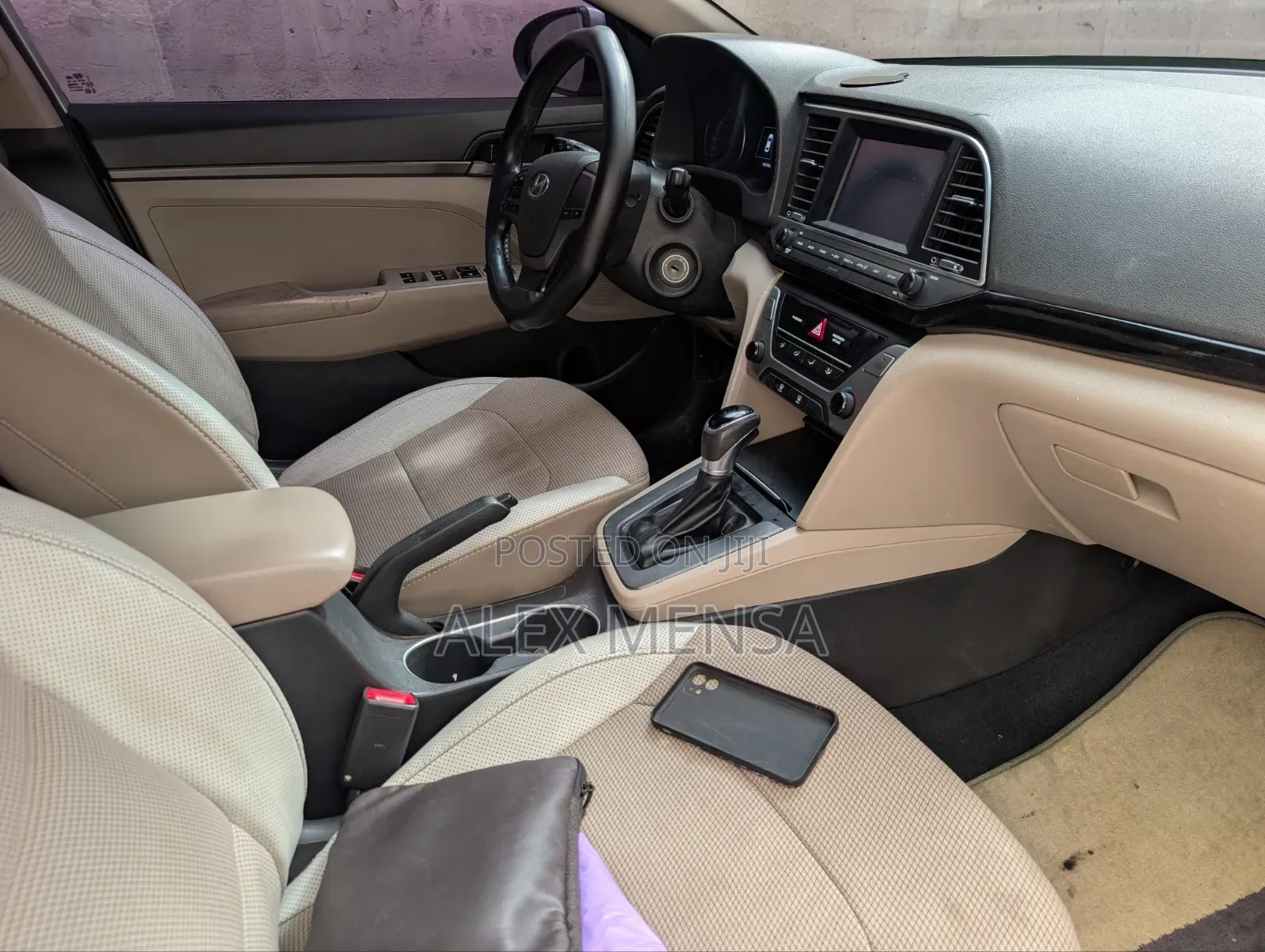 Hyundai Elantra 2017 Silver