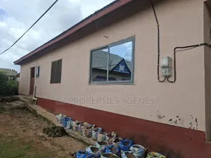 Furnished 5bdrm House in B2 Properties Agency, Kumasi Metropolitan