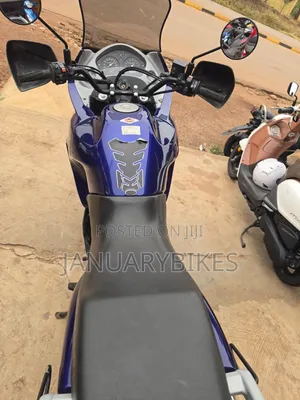 Honda Transalp XL600V 2015 Blue