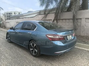 Honda Accord EX 2dr Coupe FWD (2.4L 4cyl 2A) 2017 Green