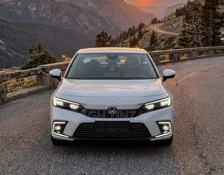 Honda Civic 2024 White