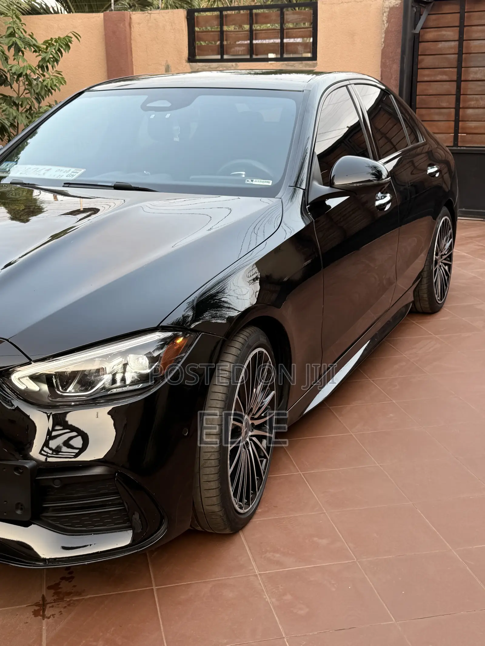 Mercedes-Benz C300 2025 Black