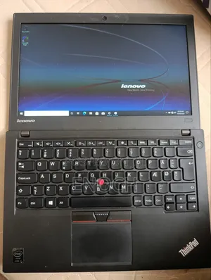 Laptop Lenovo ThinkPad T450 4GB Intel Core i3 HDD+SSD 256GB