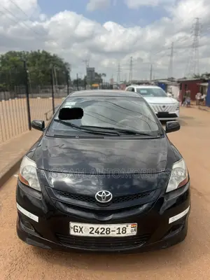 Toyota Yaris 2010 Black