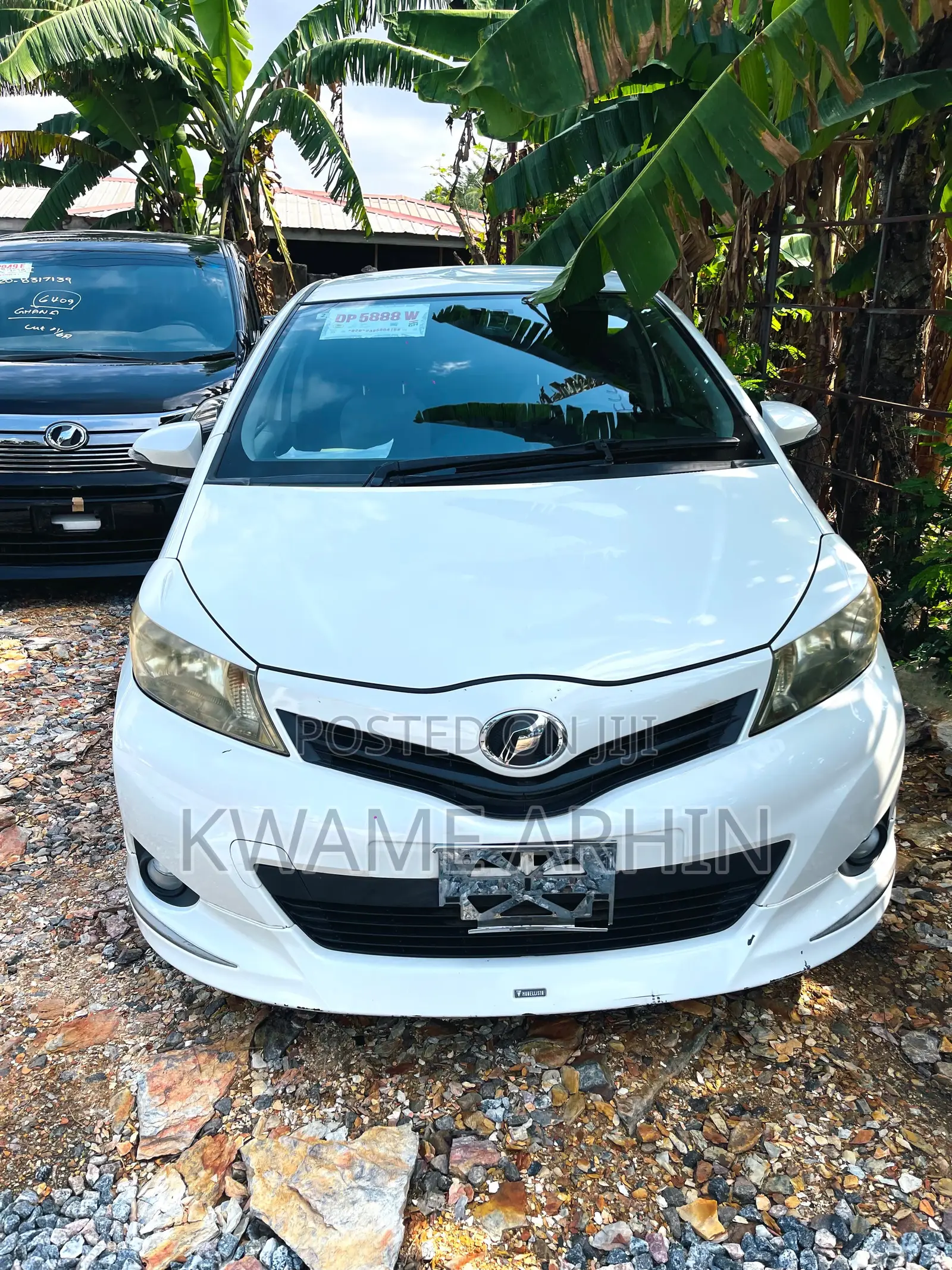 Toyota Vitz 1.3 FWD 5dr 2012 White