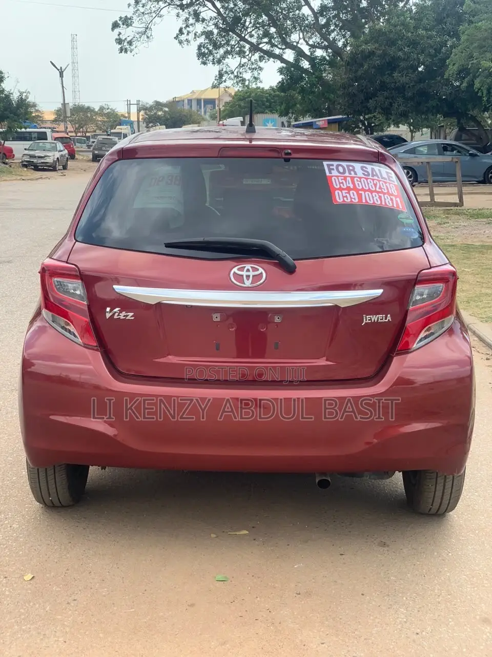 Toyota Vitz 2015 Red