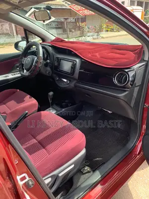 Toyota Vitz 2015 Red