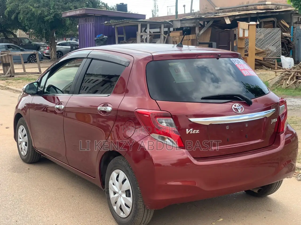 Toyota Vitz 2015 Red