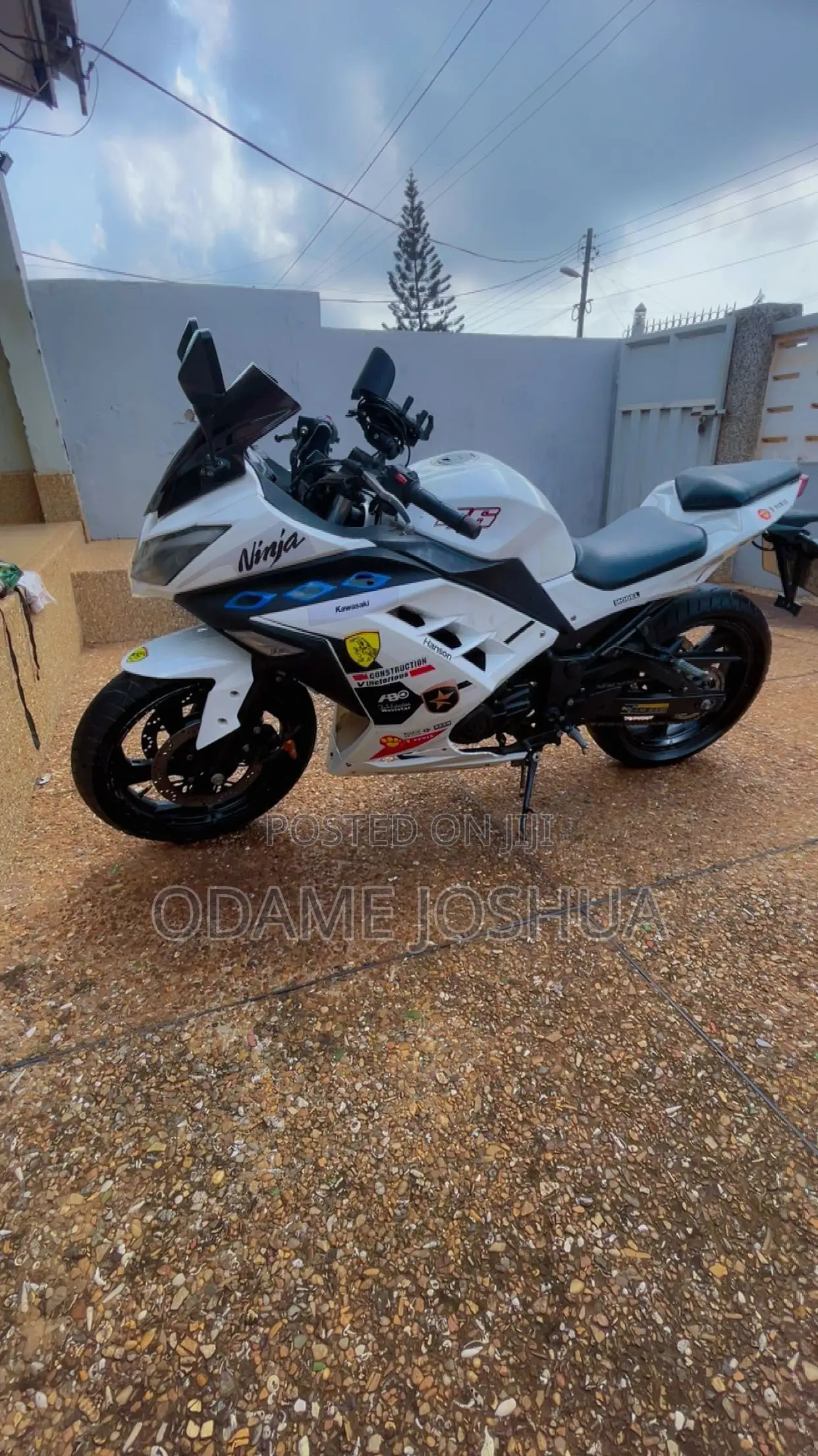 Motorcycle 2022 White