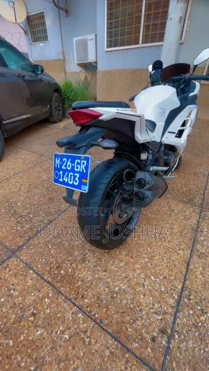 Motorcycle 2022 White