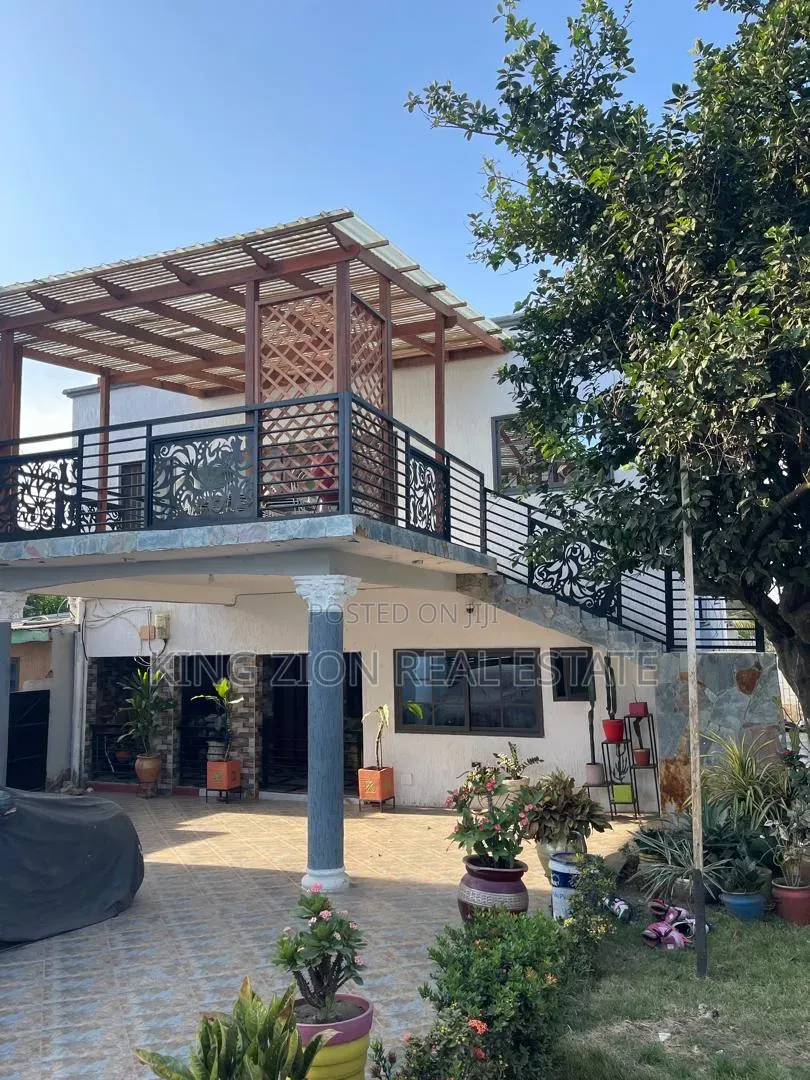 5bdrm House in King Zion Real, Mallam Junction for sale