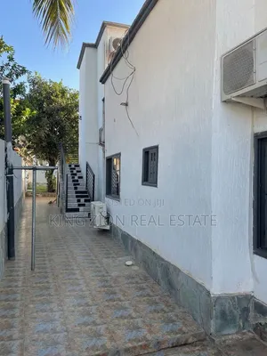 5bdrm House in King Zion Real, Mallam Junction for sale