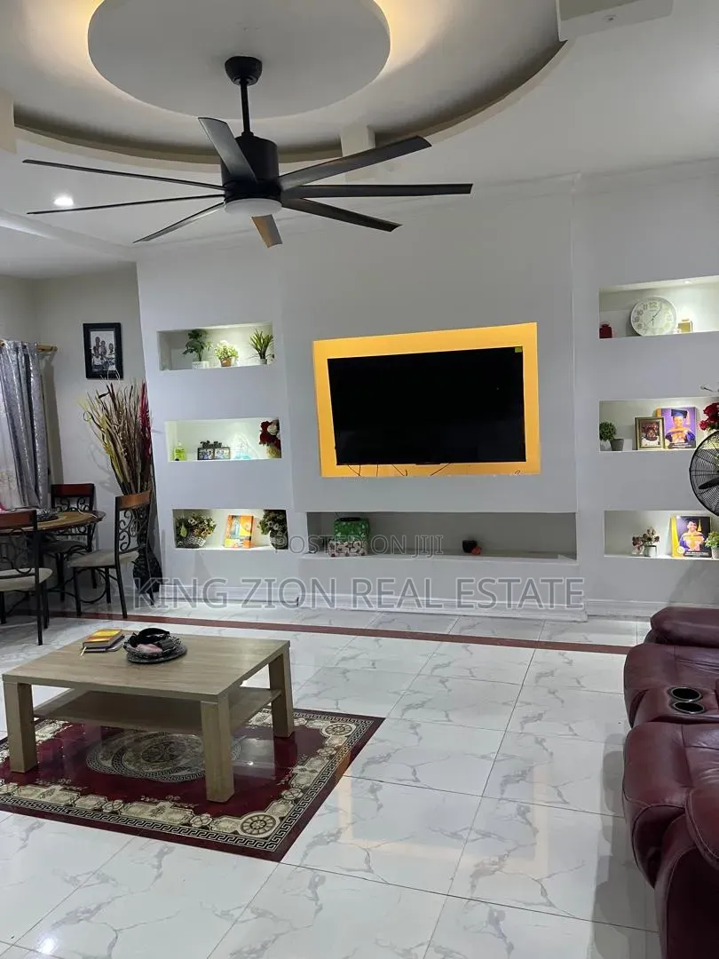5bdrm House in King Zion Real, Mallam Junction for sale