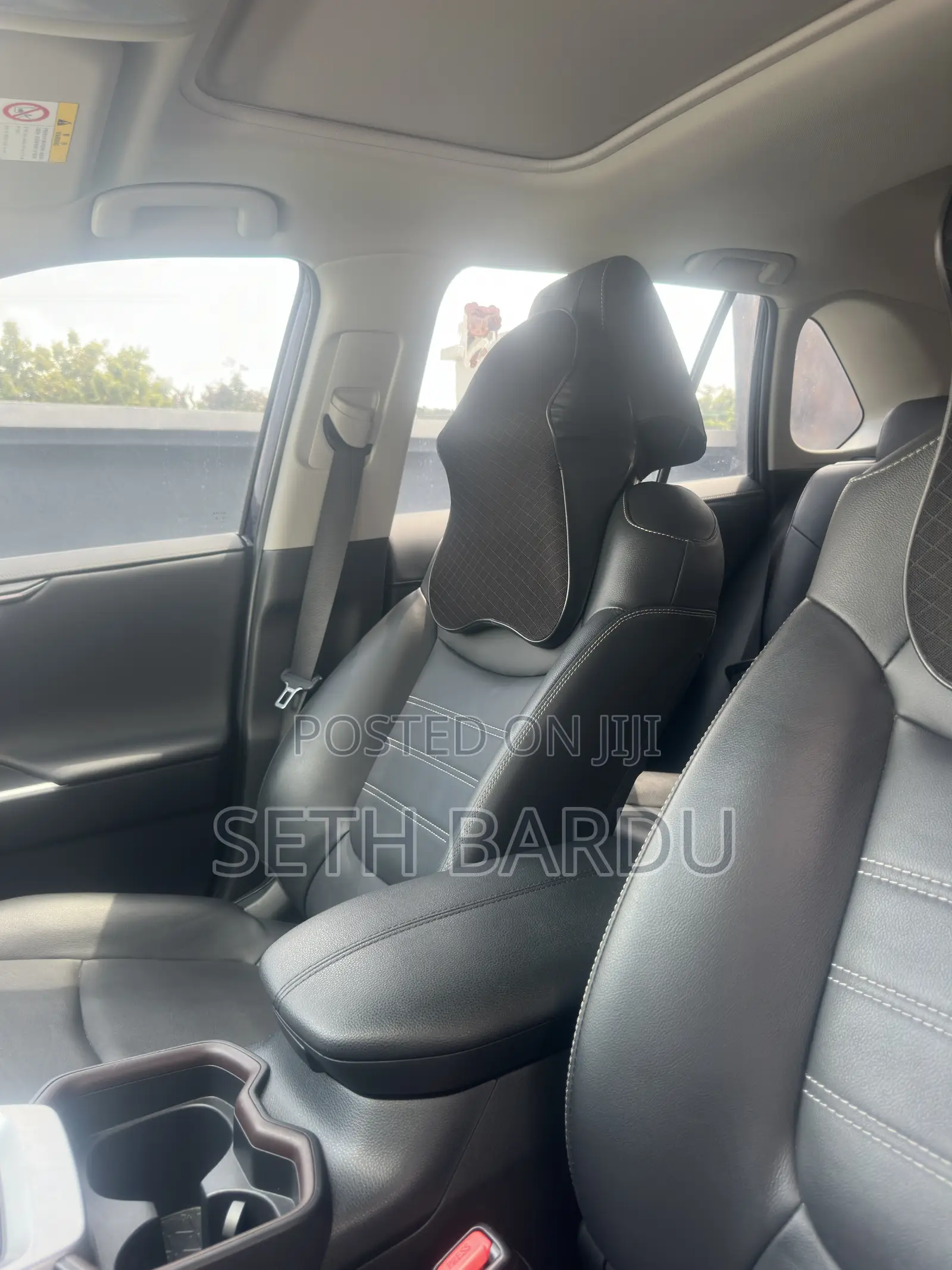 Toyota RAV4 2022 Blue