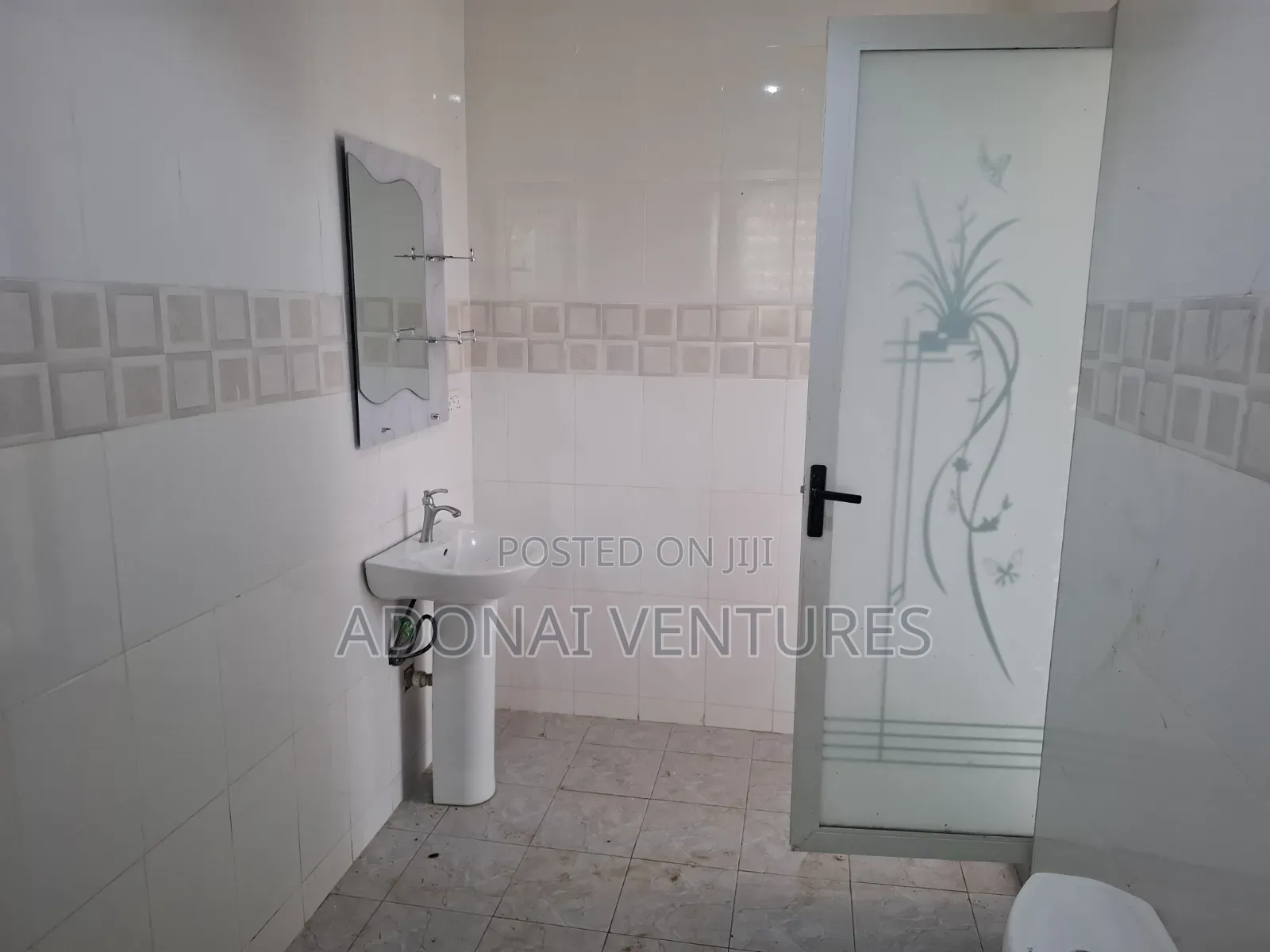 3bdrm Apartment in Atasomanso, Kumasi Metropolitan for rent
