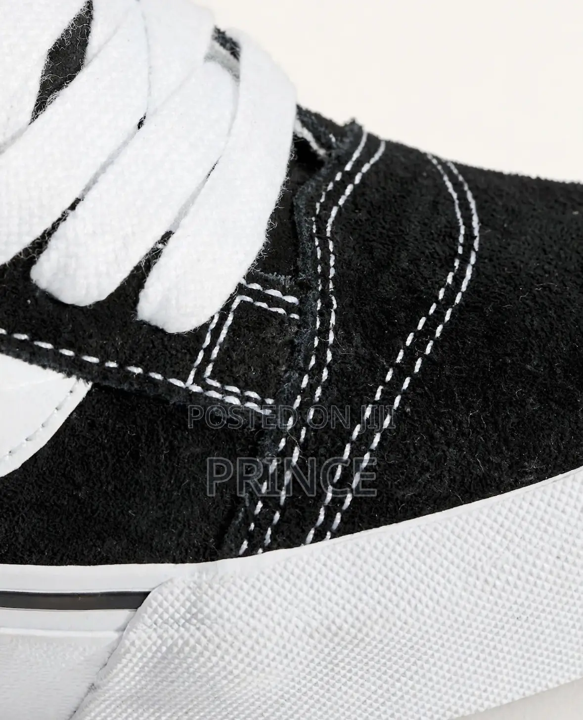 Vans Knu Skool — Black / White