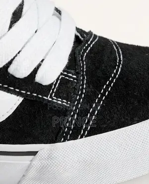 Vans Knu Skool — Black / White