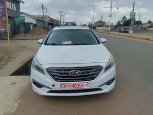 Hyundai Sonata Limited Sedan FWD (2.4L 4cyl 6A) 2017 White