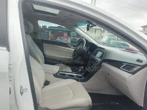 Hyundai Sonata Limited Sedan FWD (2.4L 4cyl 6A) 2017 White