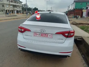 Hyundai Sonata Limited Sedan FWD (2.4L 4cyl 6A) 2017 White
