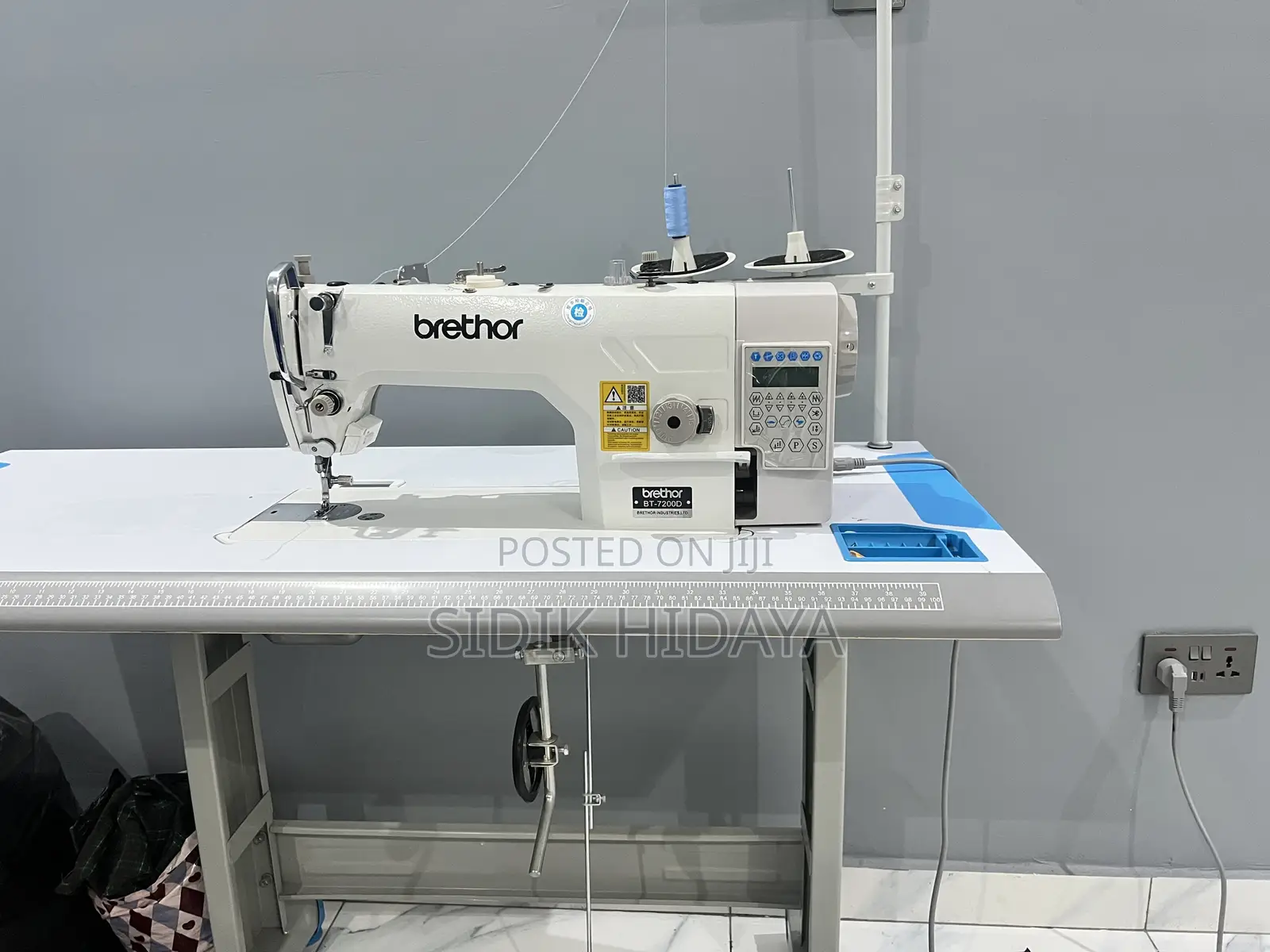 Industrial Sewing Machine