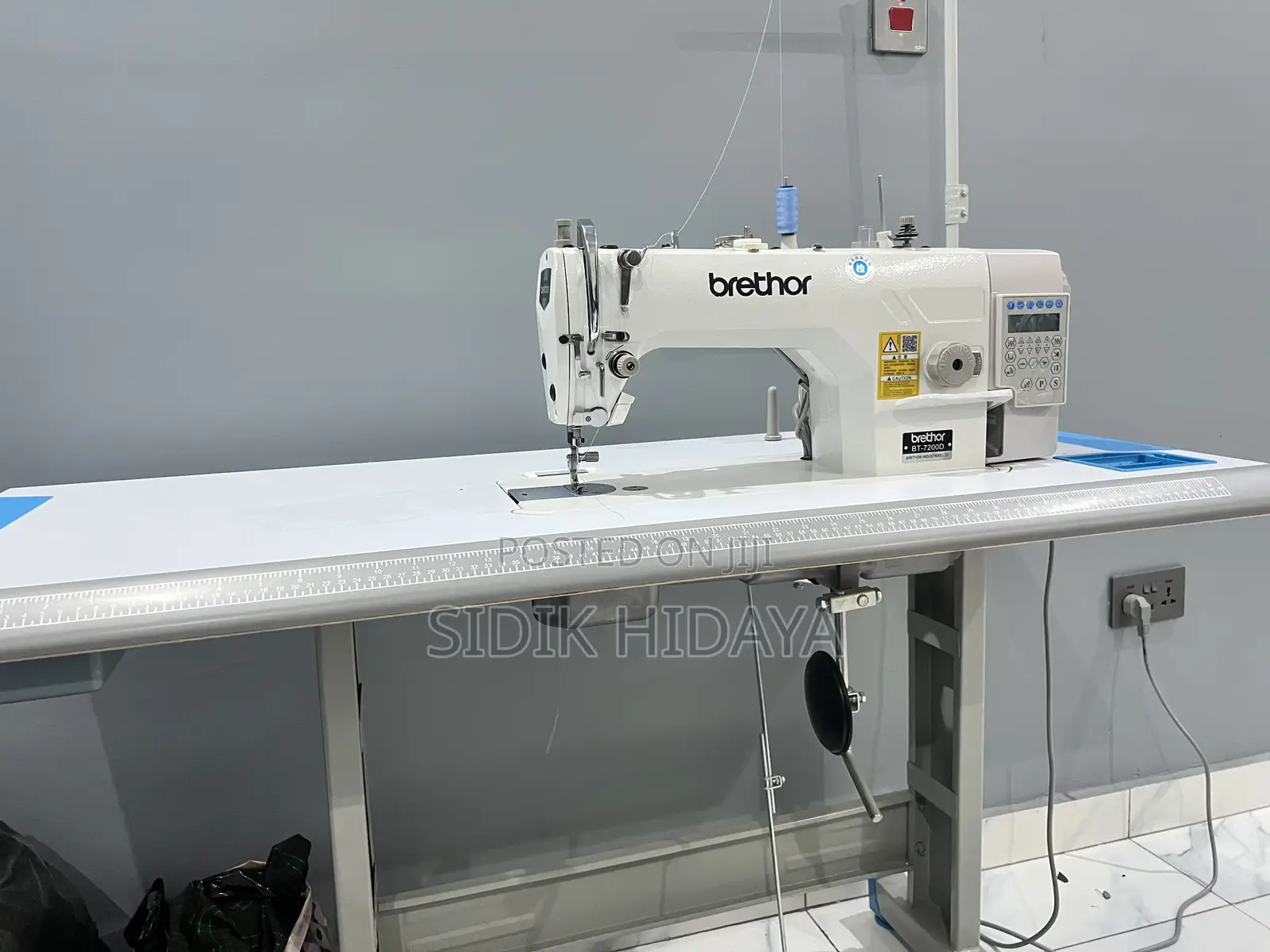 Industrial Sewing Machine
