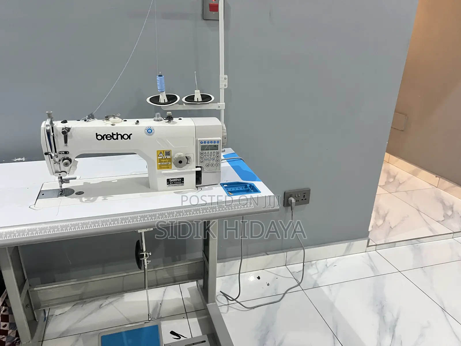 Industrial Sewing Machine