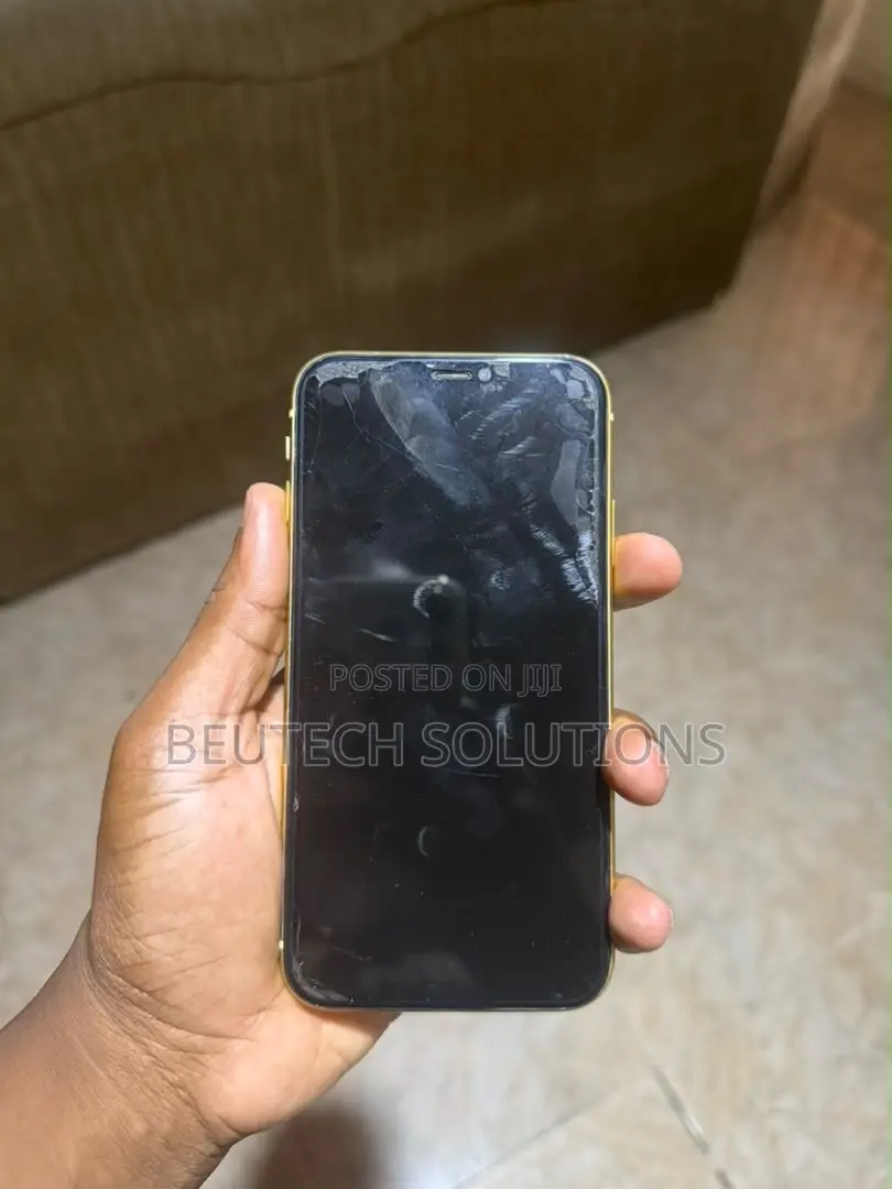 Apple iPhone 11 128 GB Yellow