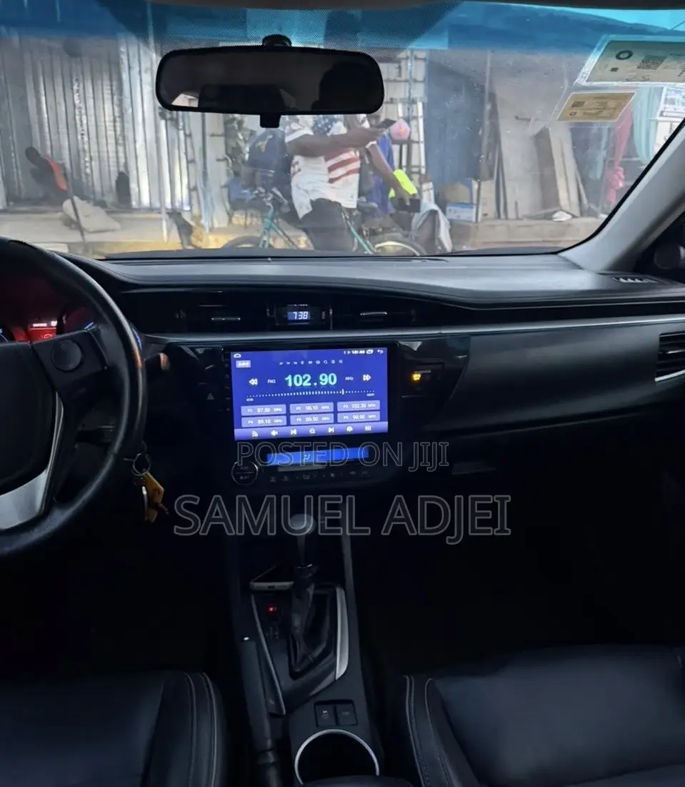 Toyota Corolla 2015 Gray