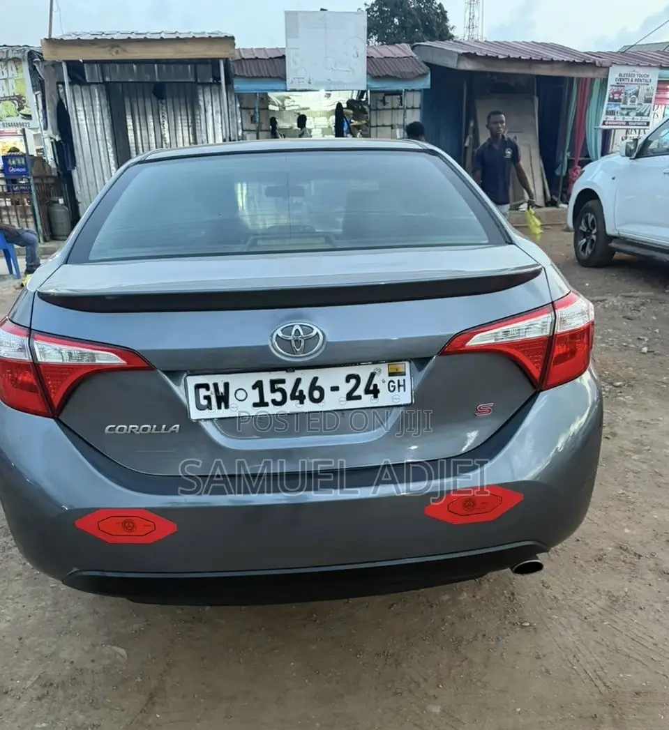 Toyota Corolla 2015 Gray
