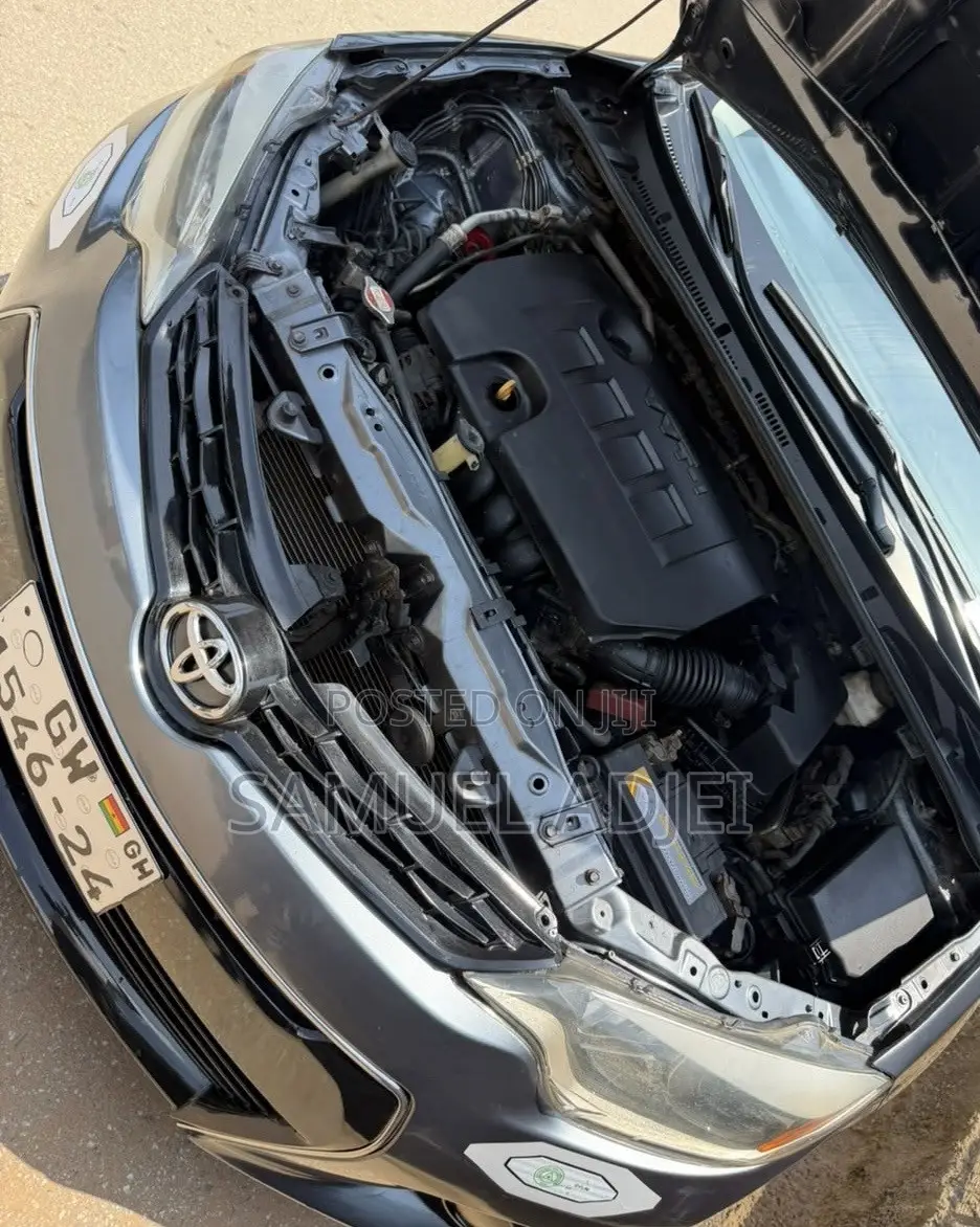 Toyota Corolla 2015 Gray