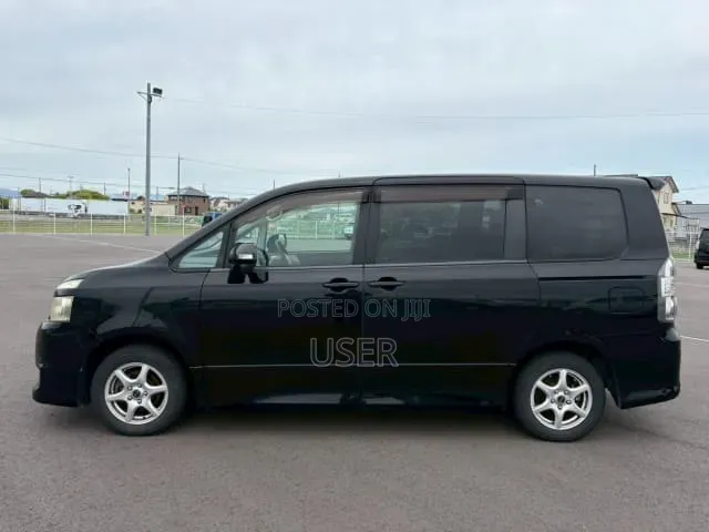 Toyota Voxy 2008 Black
