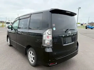 Toyota Voxy 2008 Black
