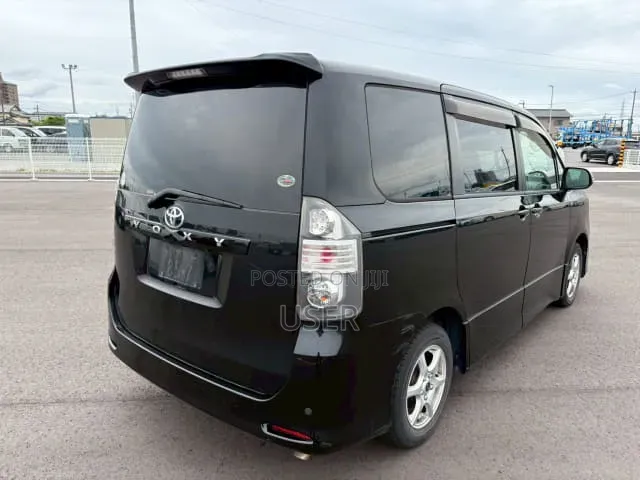 Toyota Voxy 2008 Black