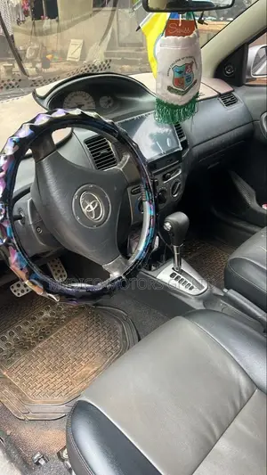 Toyota Vios 2010 Silver