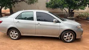Toyota Vios 2010 Silver
