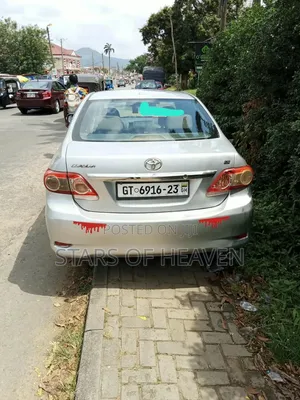 Toyota Corolla LE Special Edition 4dr Sedan (1.8L 4cyl 4A) 2013 Silver