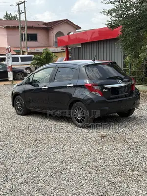 Toyota Vitz 1.3 AWD 3dr 2015 Matt Black